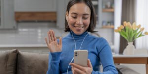 Leia mais sobre o artigo Terapia Online para Brasileiros no Exterior: Adaptação, Saúde Mental e Pertencimento